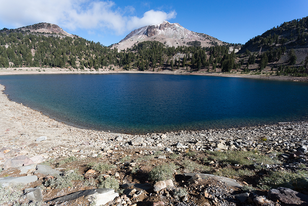 09-29 - 03.jpg - Lake Helen, Lassen Volcanic National Park